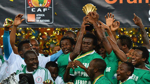 38轮仅丢23球！八户于南乡队史首次升级至日职乙联赛（38战仅失23球，八户于南乡队史首次挺进日职乙）